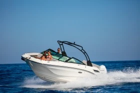 Моторна яхта Sea Ray 250SDXO, снимка 6