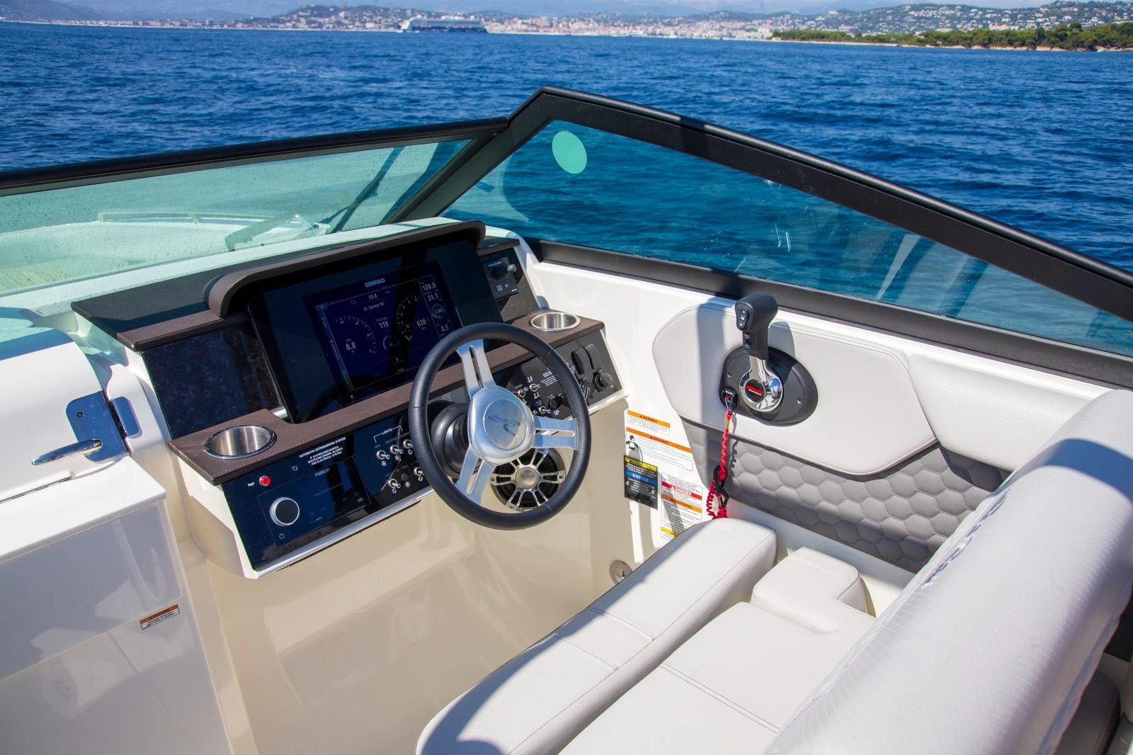   Sea Ray 250SDXO | Mobile.bg   14