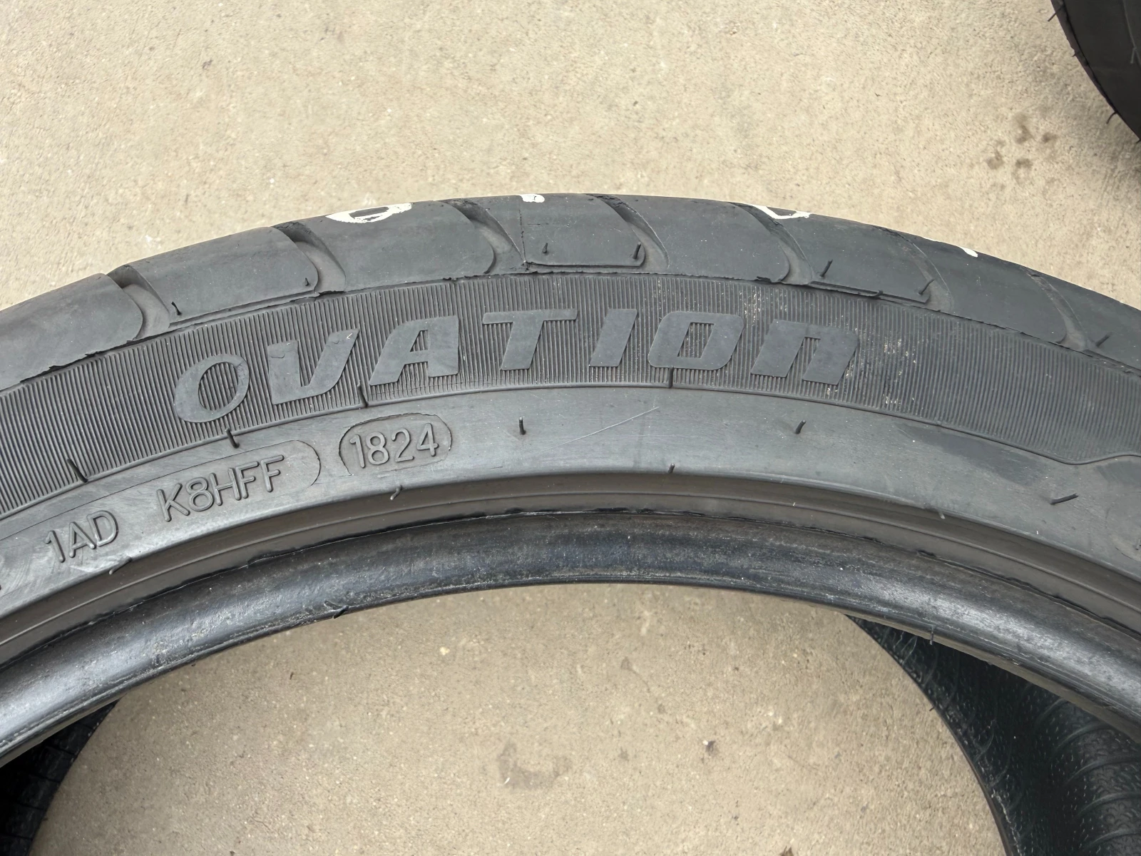 Гуми Летни 245/40R19, снимка 4 - Гуми и джанти - 53933182