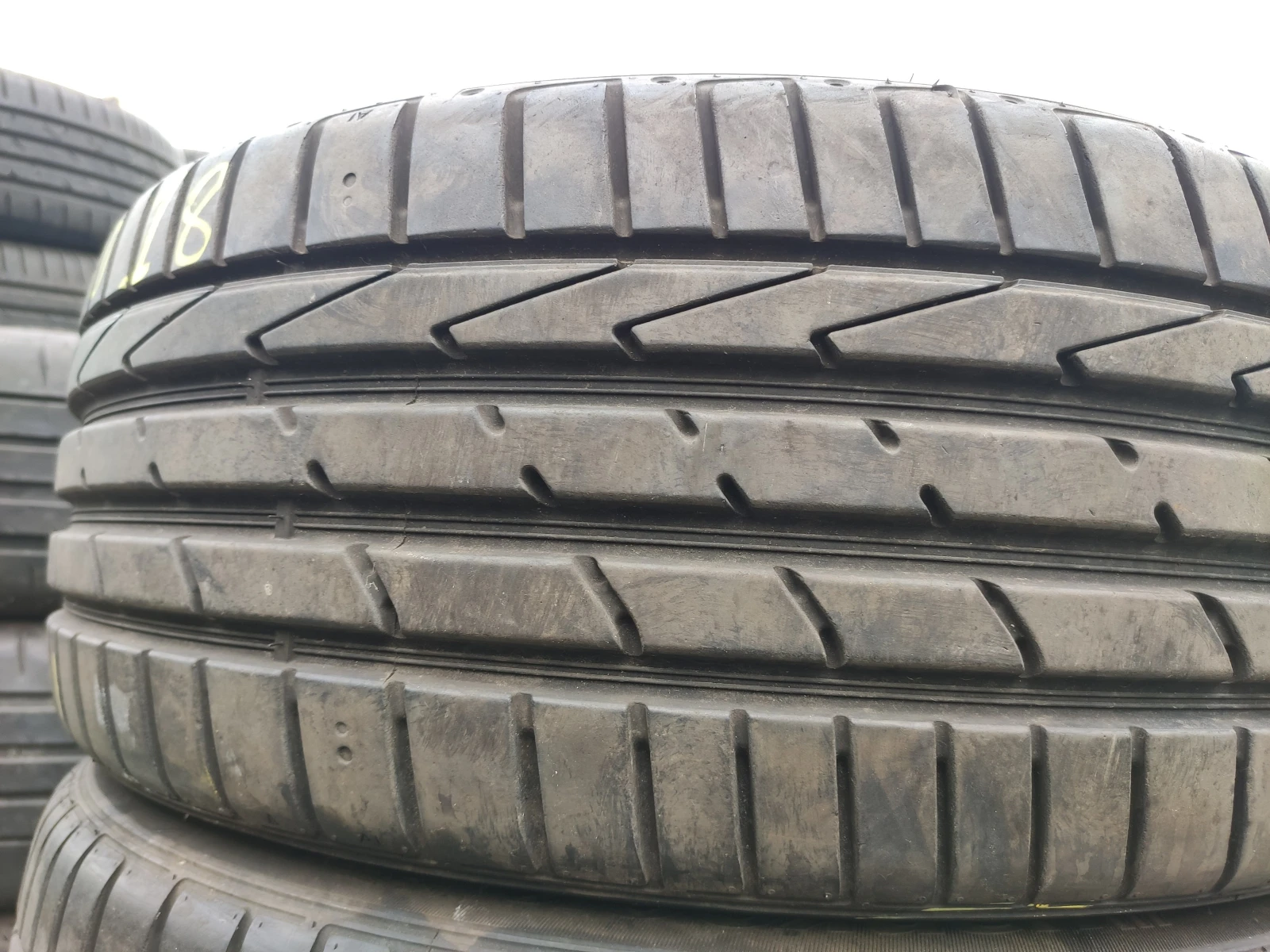 ���� 215/40R18 | Mobile.bg � ����������� 3