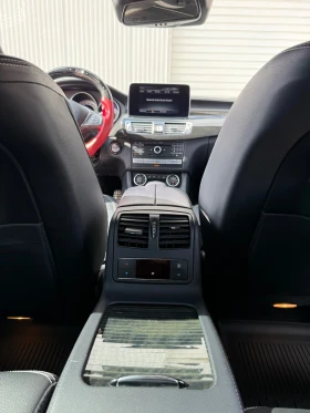 Mercedes-Benz CLS 550 4Matic, снимка 10