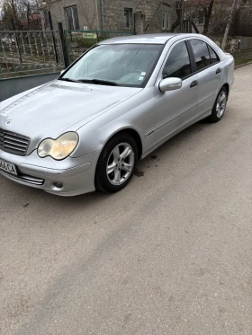 Mercedes-Benz C 200, снимка 6