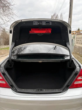Mercedes-Benz C 200, снимка 3