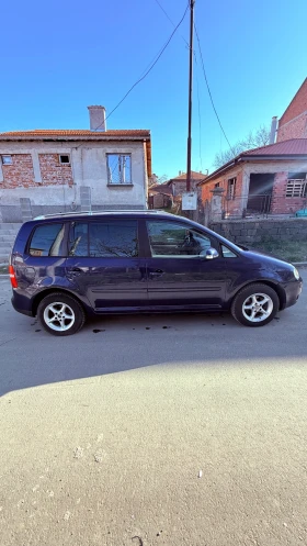 VW Touran Touran 2.0TDI , 140к.с.7-местен, 2007г. - 2250 € / 4400.62 лв. - 82085600 4