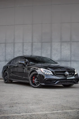 ������ Mercedes-Benz CLS 63...