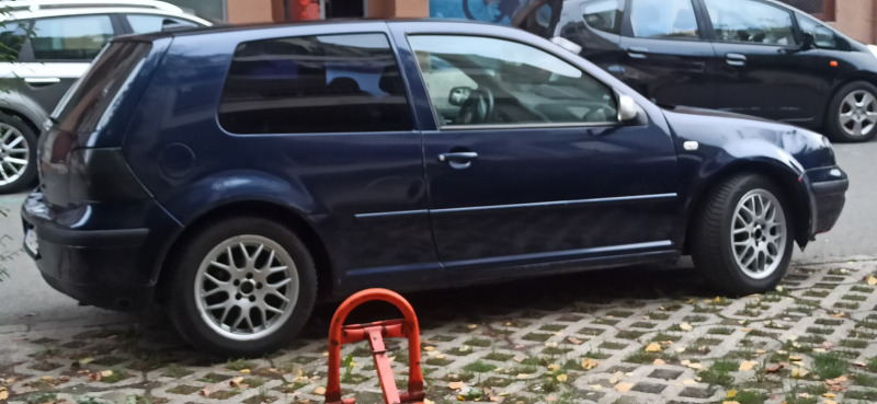 VW Golf 1.8т GTI /Газ /Бензин /климатроник, снимка 16 - Автомобили и джипове - 44301949