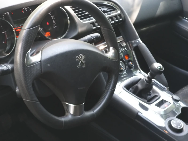 Peugeot 3008 allure grip control , снимка 7 - Автомобили и джипове - 46433504