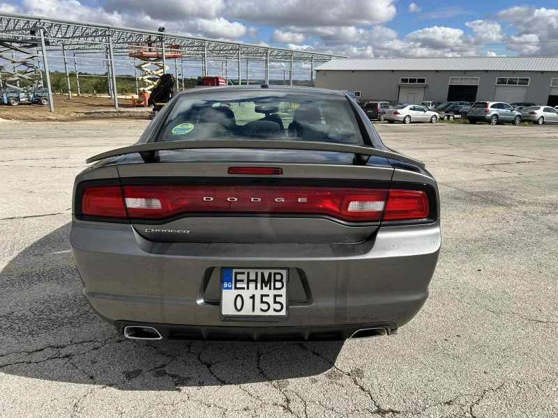 Dodge Charger 3.6 LPG, снимка 7 - Автомобили и джипове - 47074528