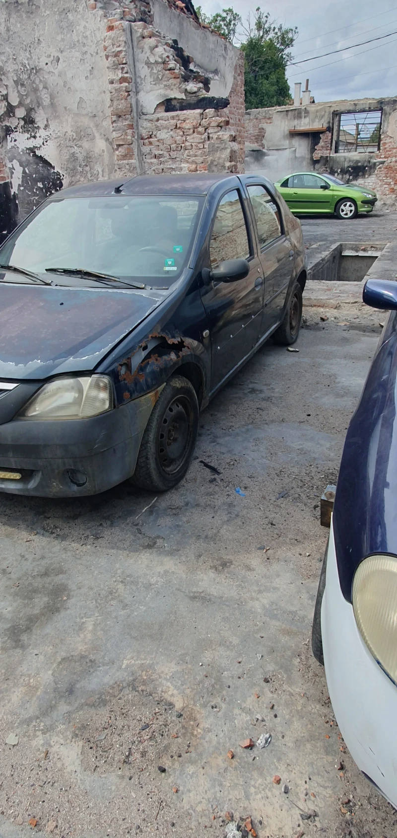 Dacia Logan, снимка 6 - Автомобили и джипове - 49512750