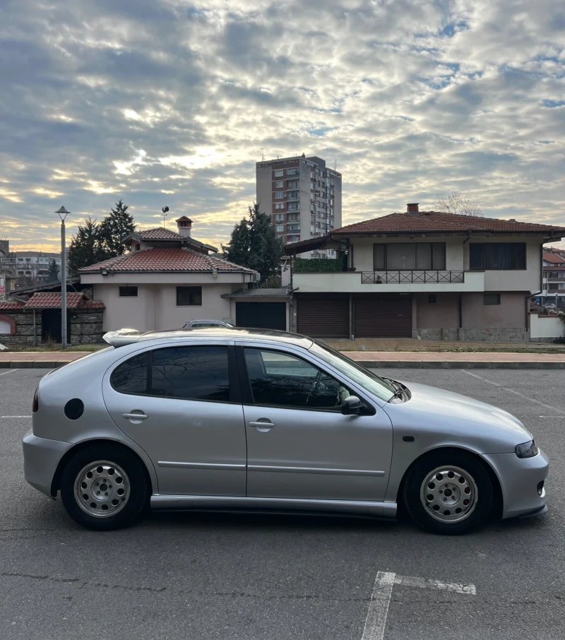 Seat Leon, снимка 4 - Автомобили и джипове - 49225323