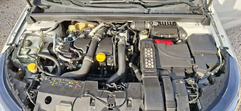 Renault Megane 1.5DCI, снимка 10 - Автомобили и джипове - 52089347