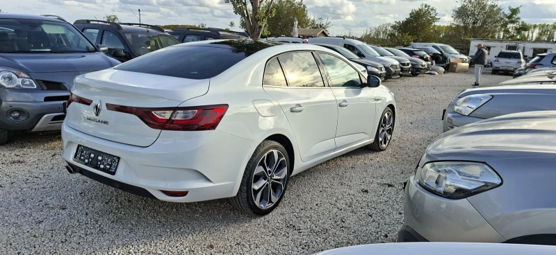 Renault Megane 1.5DCI, снимка 3 - Автомобили и джипове - 52089347