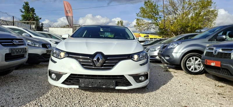 Renault Megane 1.5DCI, снимка 9 - Автомобили и джипове - 52089347