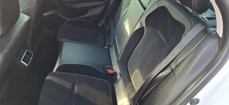 Renault Megane 1.5DCI, снимка 5 - Автомобили и джипове - 52089347