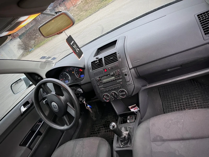 VW Polo, снимка 9 - Автомобили и джипове - 53013997