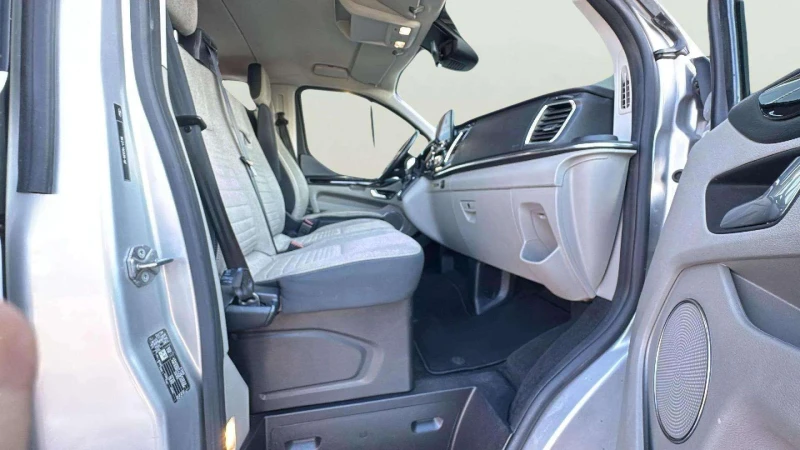 Ford Transit Custom 2.0L EcoBlue, снимка 12 - Автомобили и джипове - 53502157