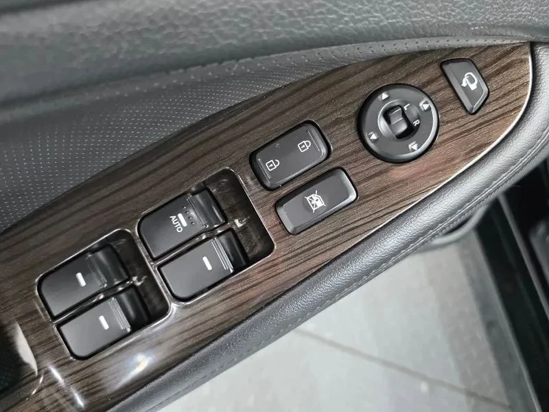 Kia K5, снимка 11 - Автомобили и джипове - 56706568