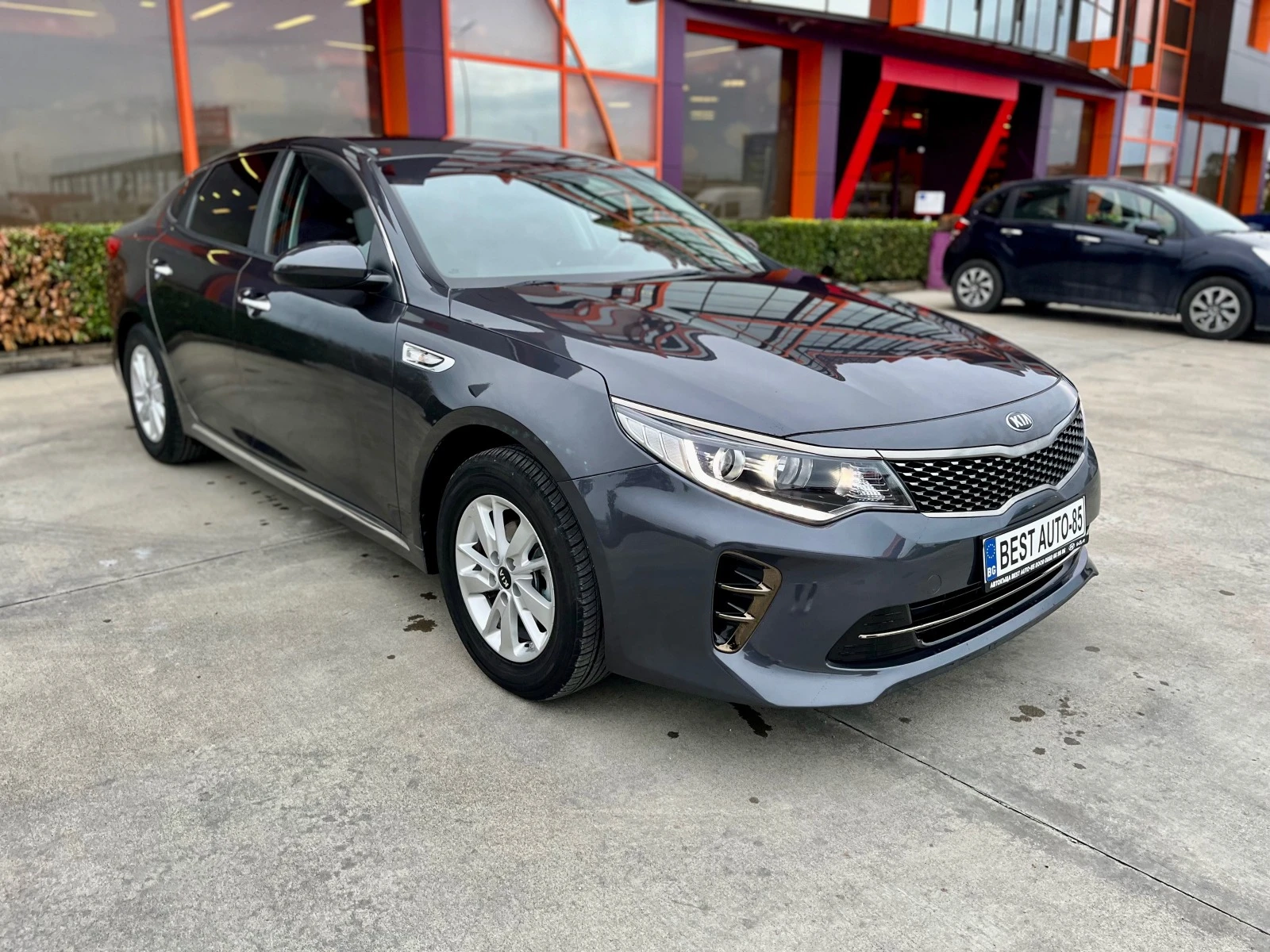 Kia K5 2.0i Подгряване,камера,Keyless go,Гаранция - изображение 3