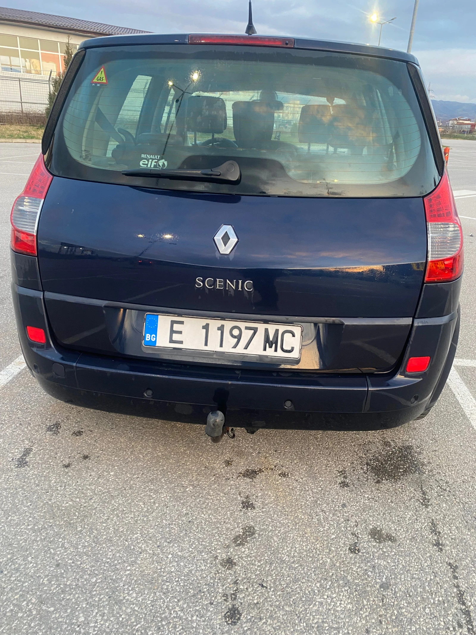 Renault Scenic 2.0 16v - изображение 2