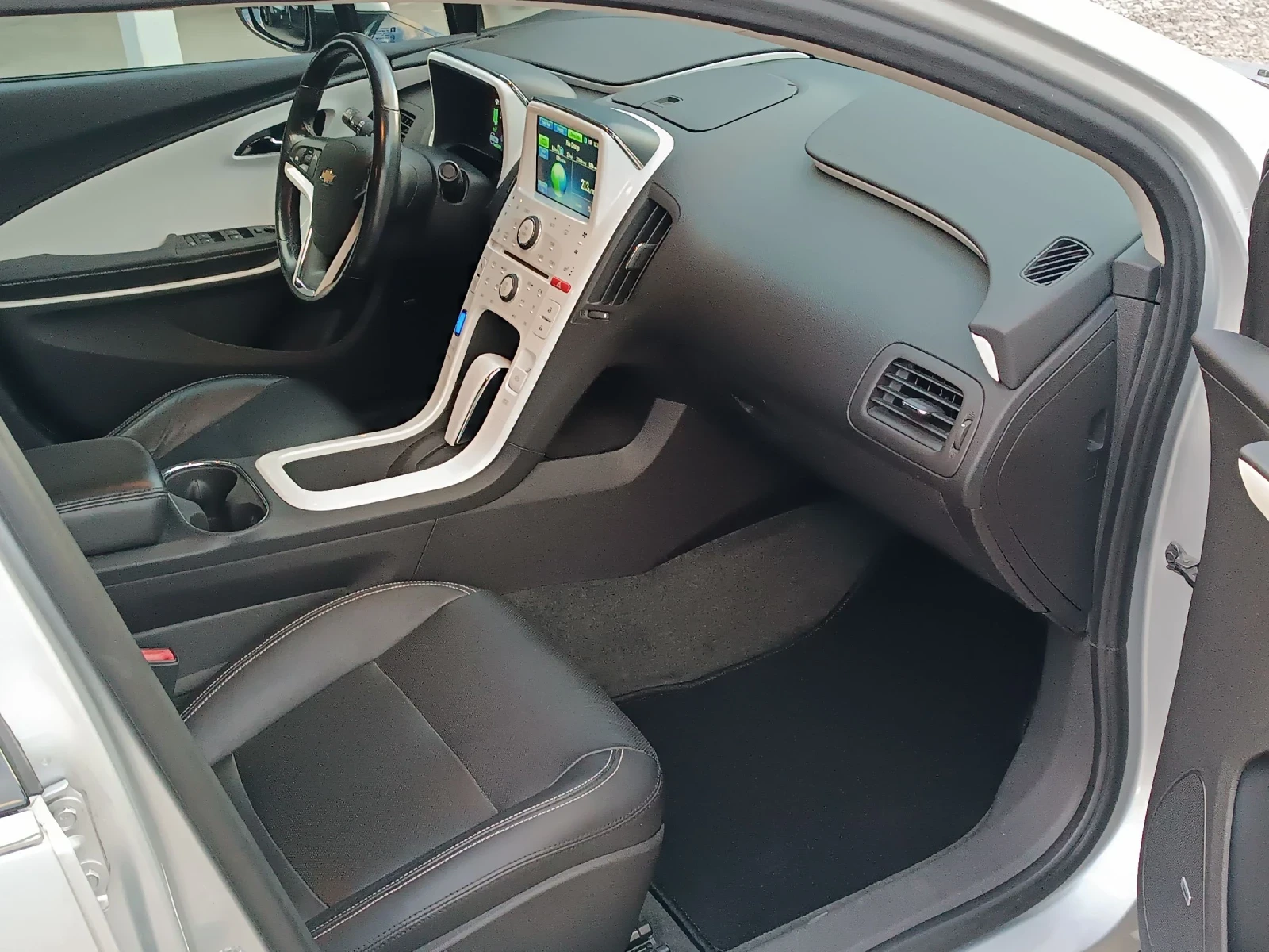 Chevrolet Volt  - изображение 10