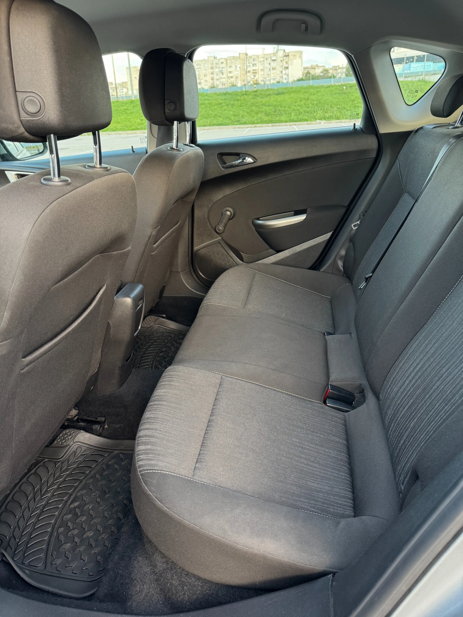 Opel Astra J - изображение 10