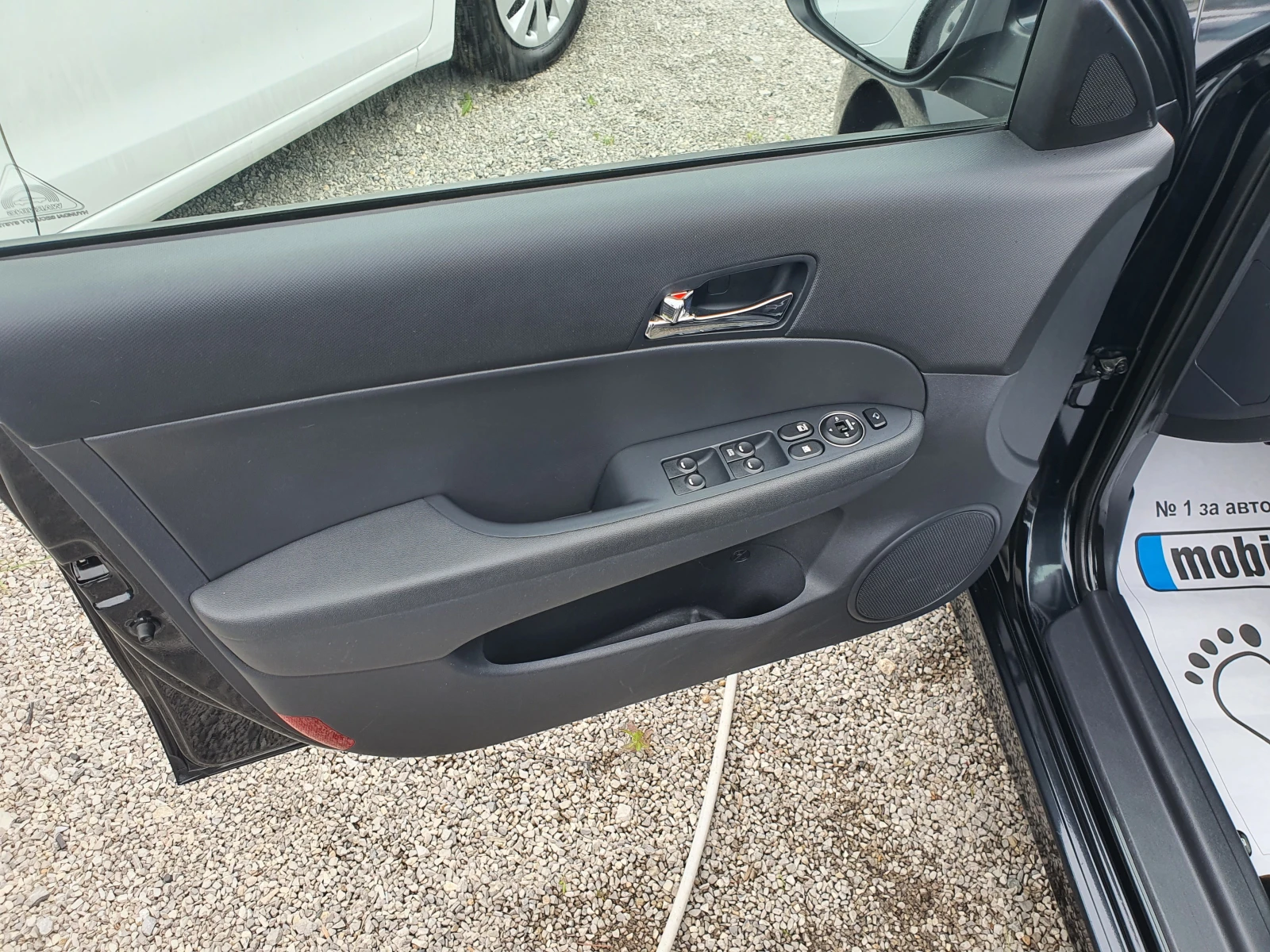 Hyundai I30 1.6CRDI 90K.C EURO5 - изображение 9