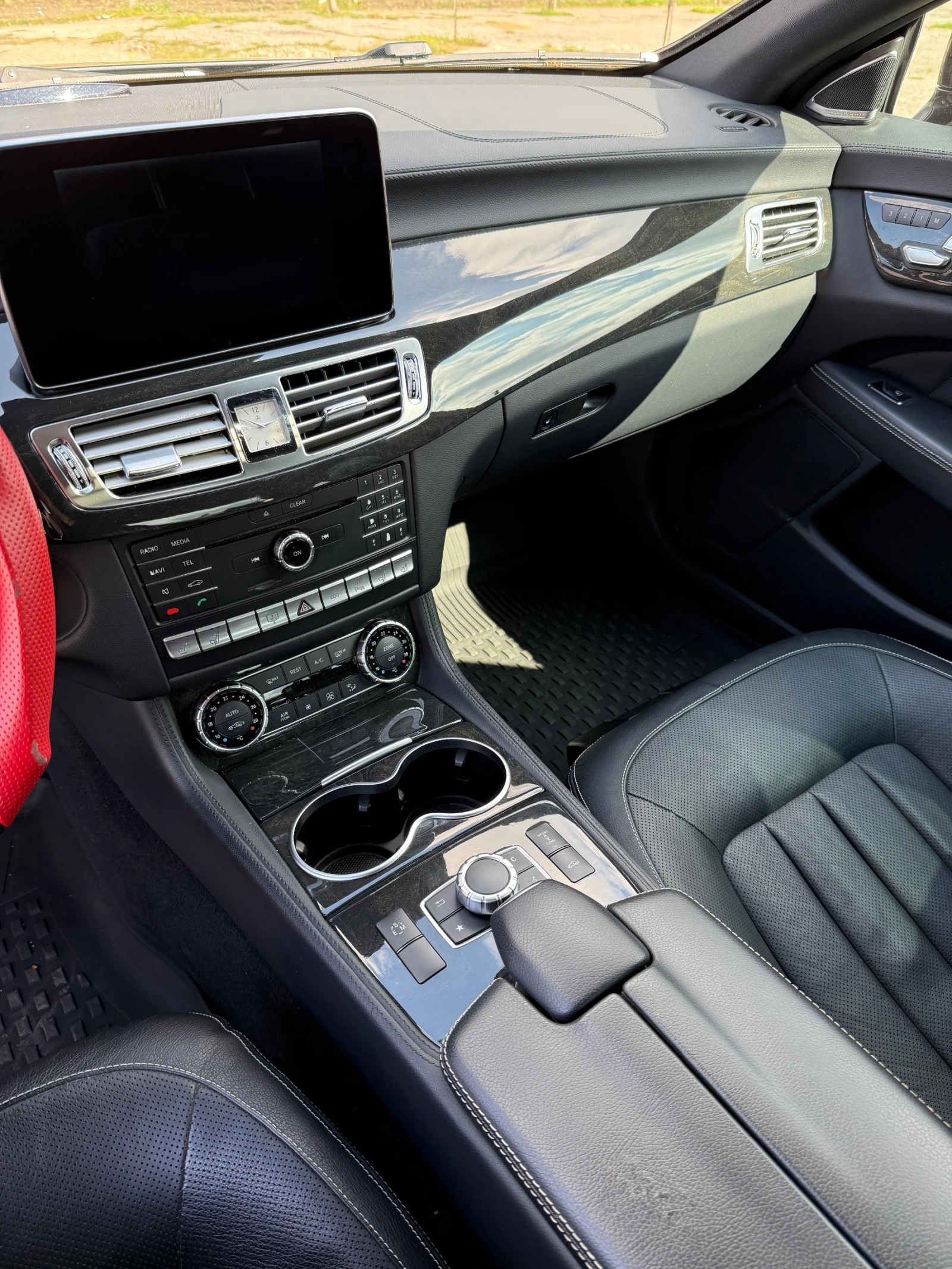 Mercedes-Benz CLS 550 4Matic, снимка 4 - Автомобили и джипове - 53343537