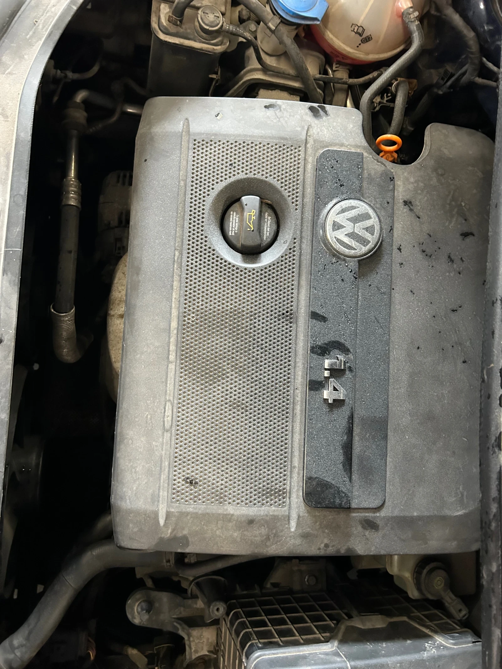 VW Golf Plus, снимка 14 - Автомобили и джипове - 53571816