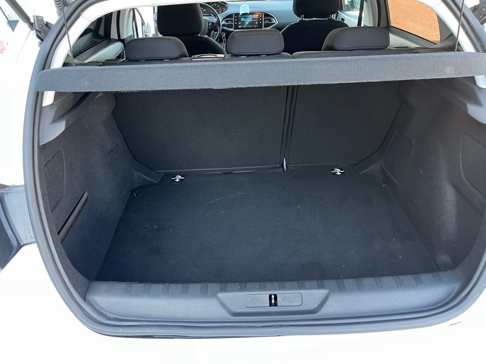 Peugeot 308 HDI, снимка 15 - Автомобили и джипове - 53784362