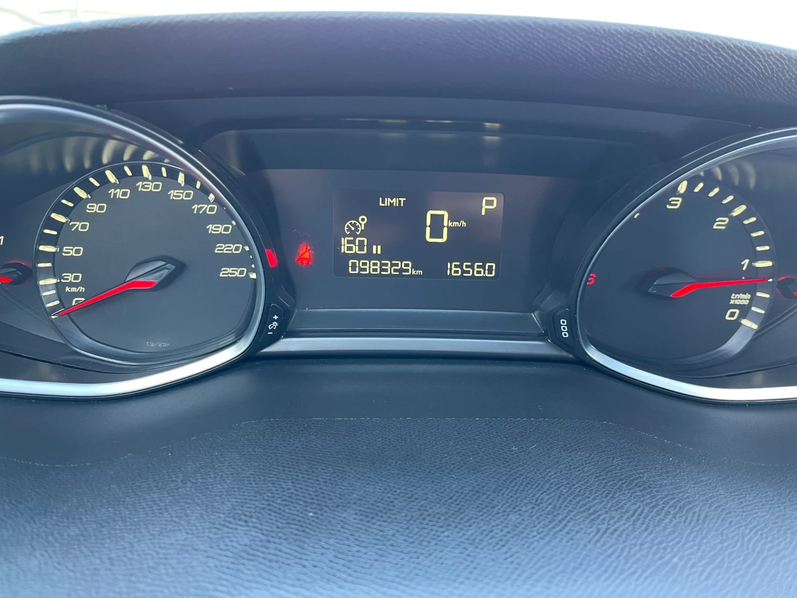 Peugeot 308 HDI, снимка 14 - Автомобили и джипове - 53784362