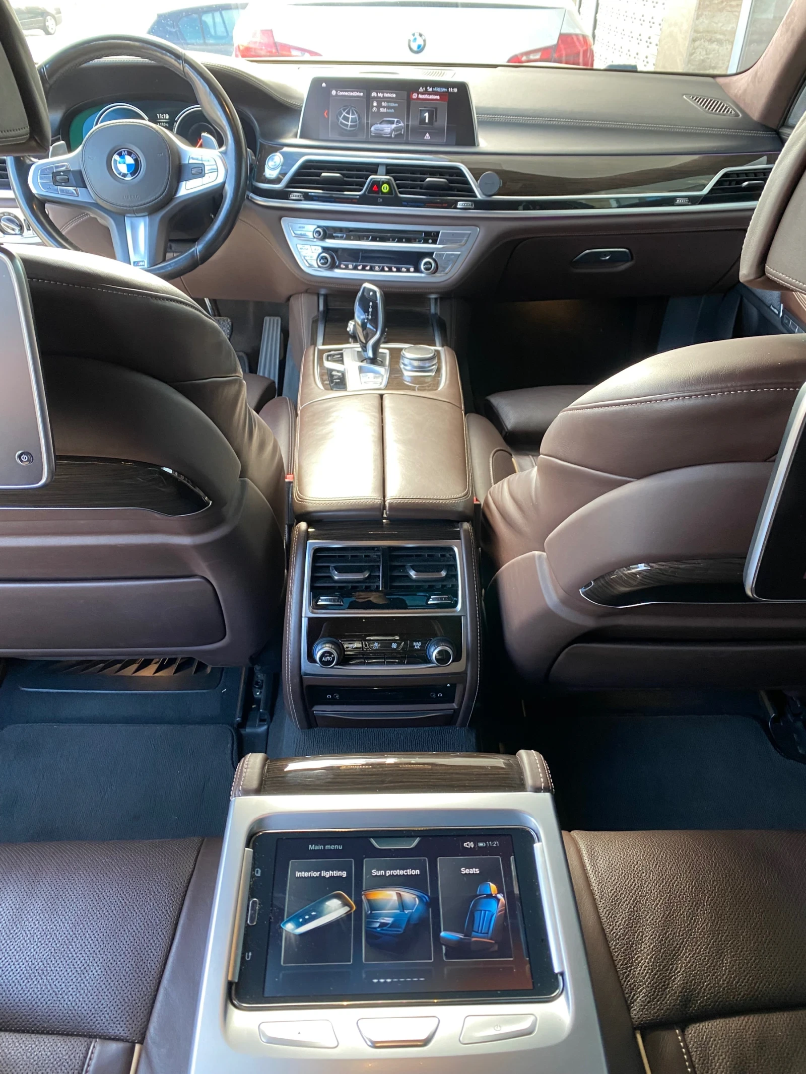 BMW 750 750D M packet, head up, масаж, снимка 11 - Автомобили и джипове - 53804075