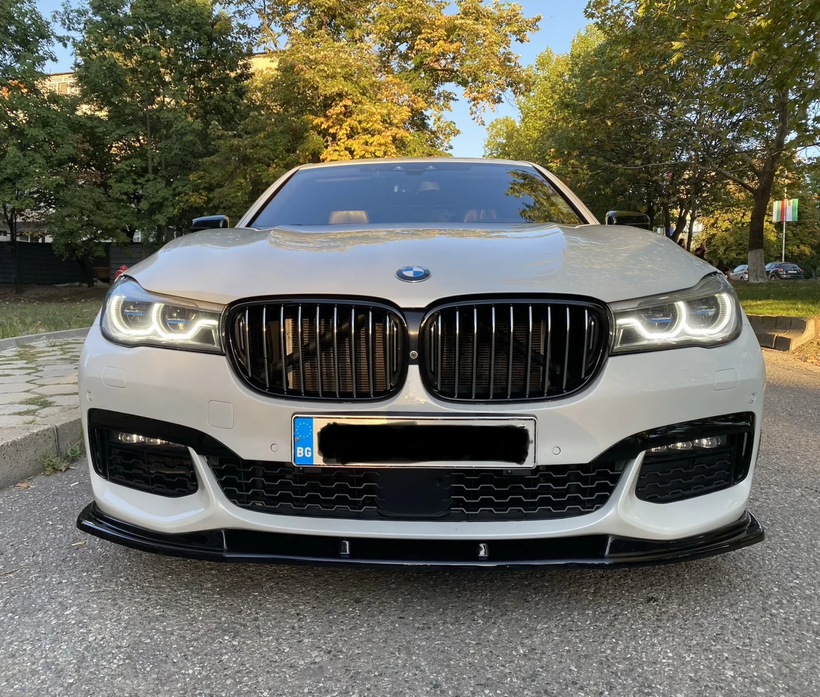 BMW 750 750D M packet, head up, масаж, снимка 2 - Автомобили и джипове - 53804075