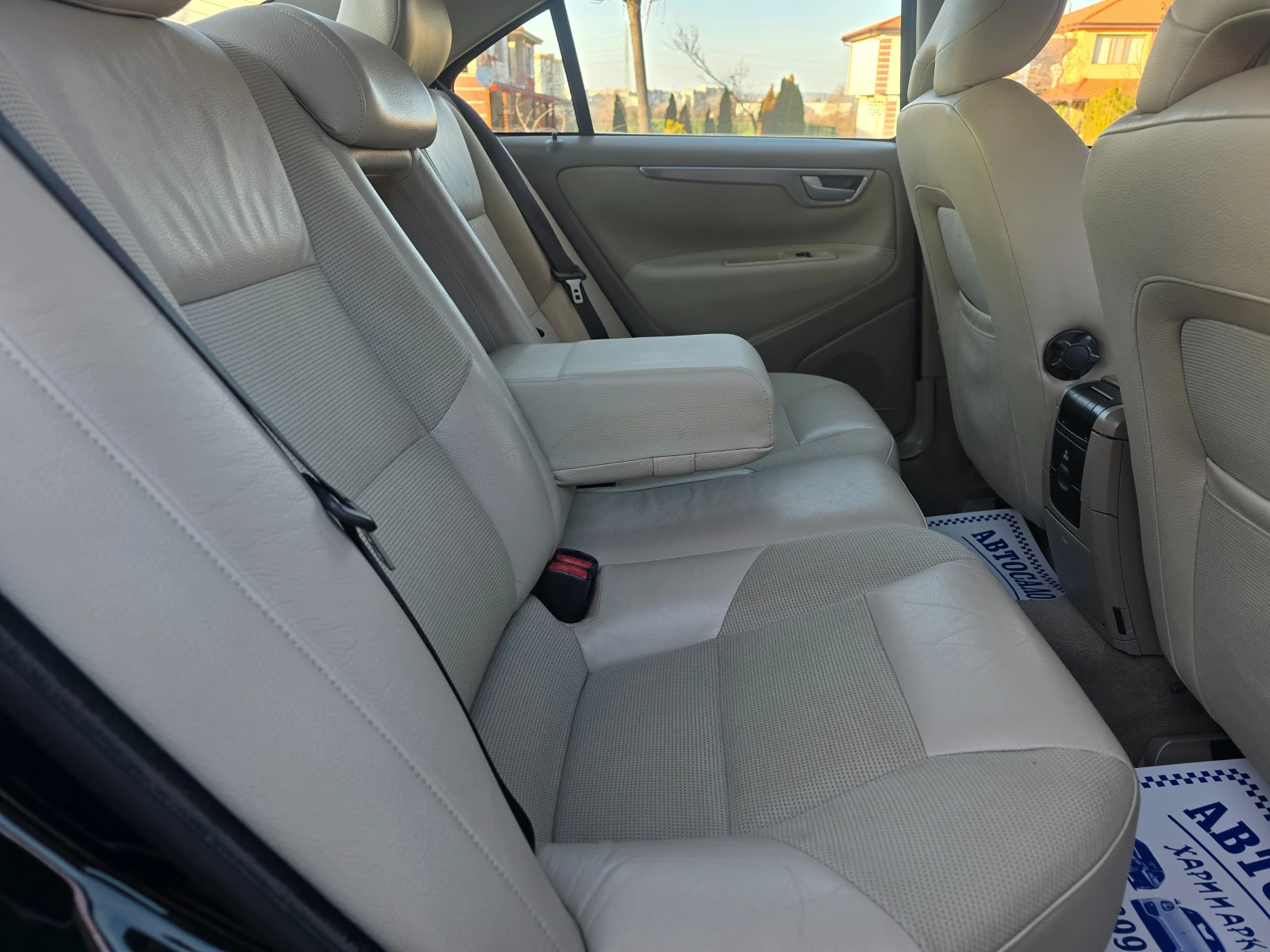 Volvo S60 2.4D5-185K.C-6 СКОРОСТИ, снимка 11 - Автомобили и джипове - 53815701