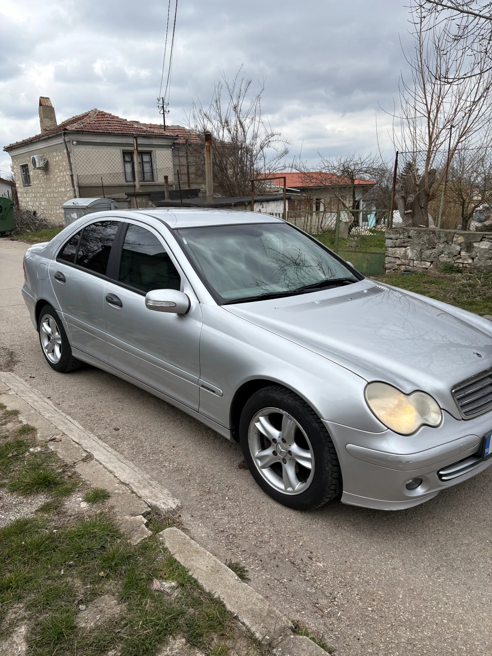 Mercedes-Benz C 200, снимка 9 - Автомобили и джипове - 53904426