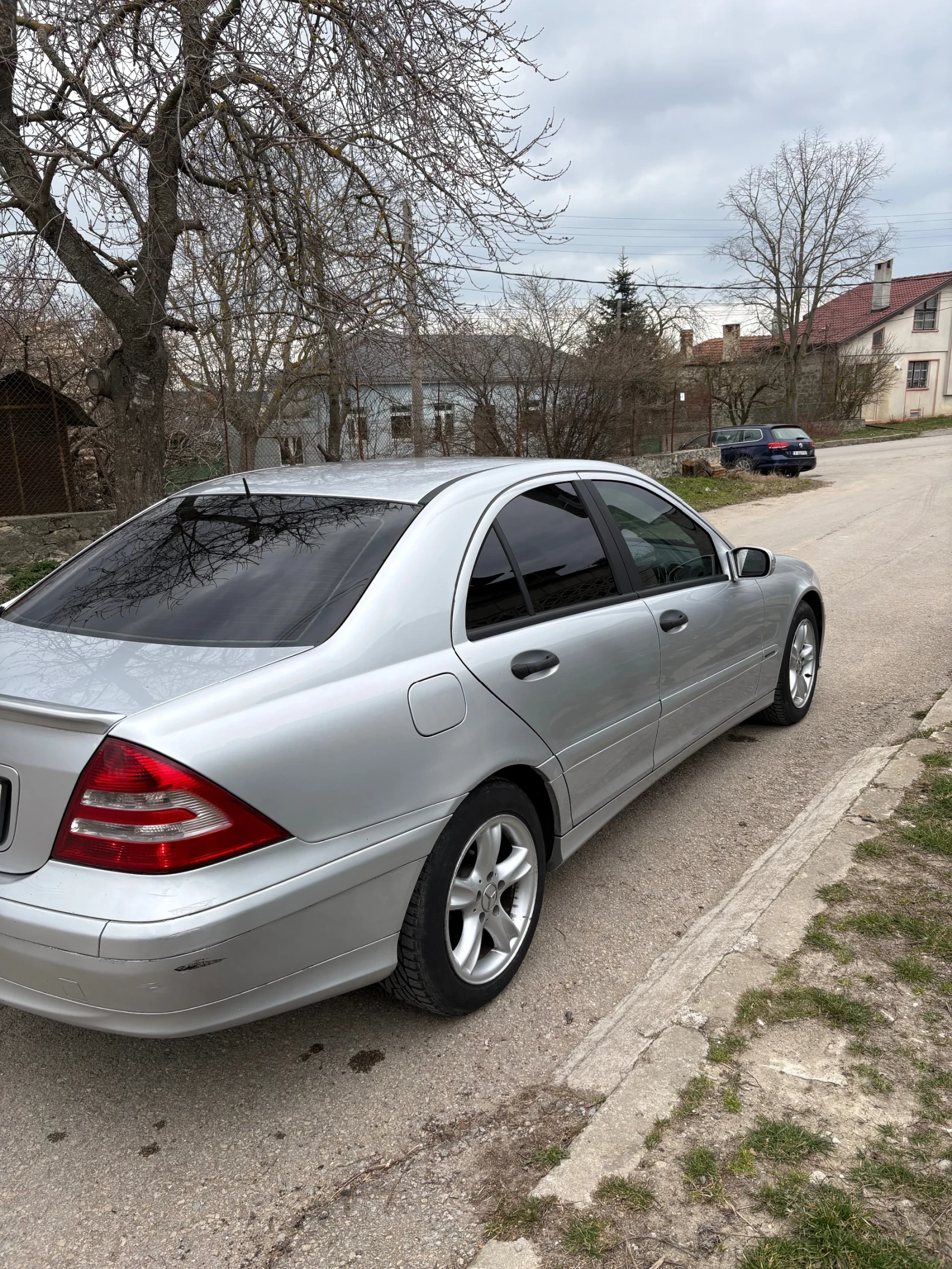 Mercedes-Benz C 200, снимка 11 - Автомобили и джипове - 53904426