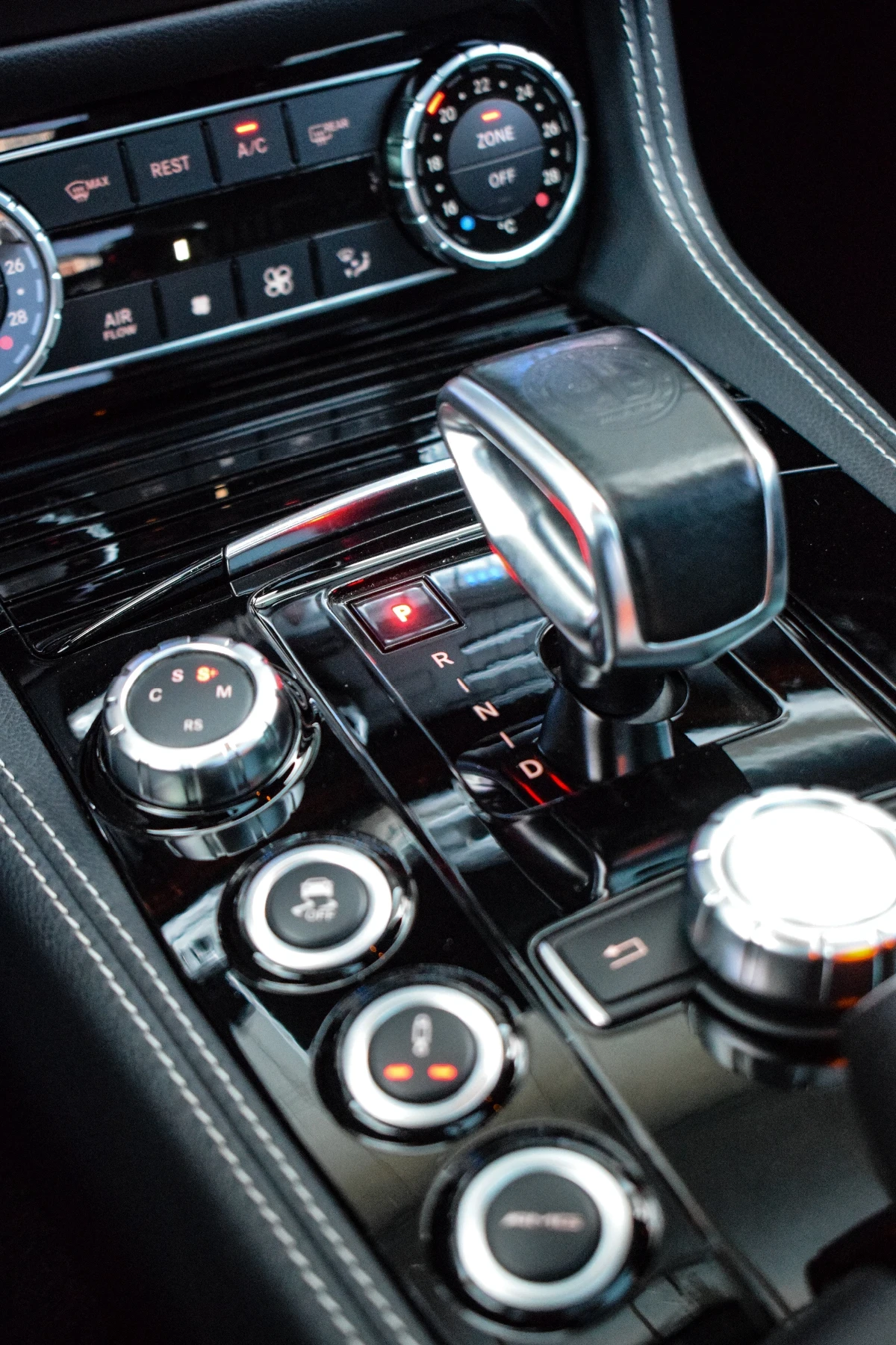 Mercedes-Benz CLS 63 AMG, снимка 15 - Автомобили и джипове - 54417565
