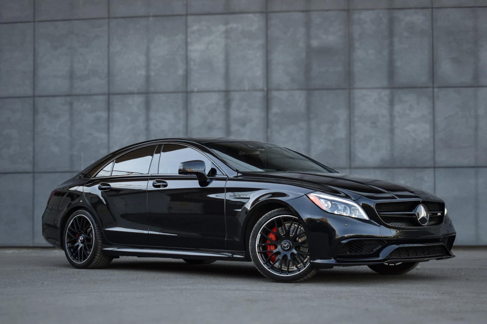 Mercedes-Benz CLS 63 AMG, снимка 2 - Автомобили и джипове - 54417565