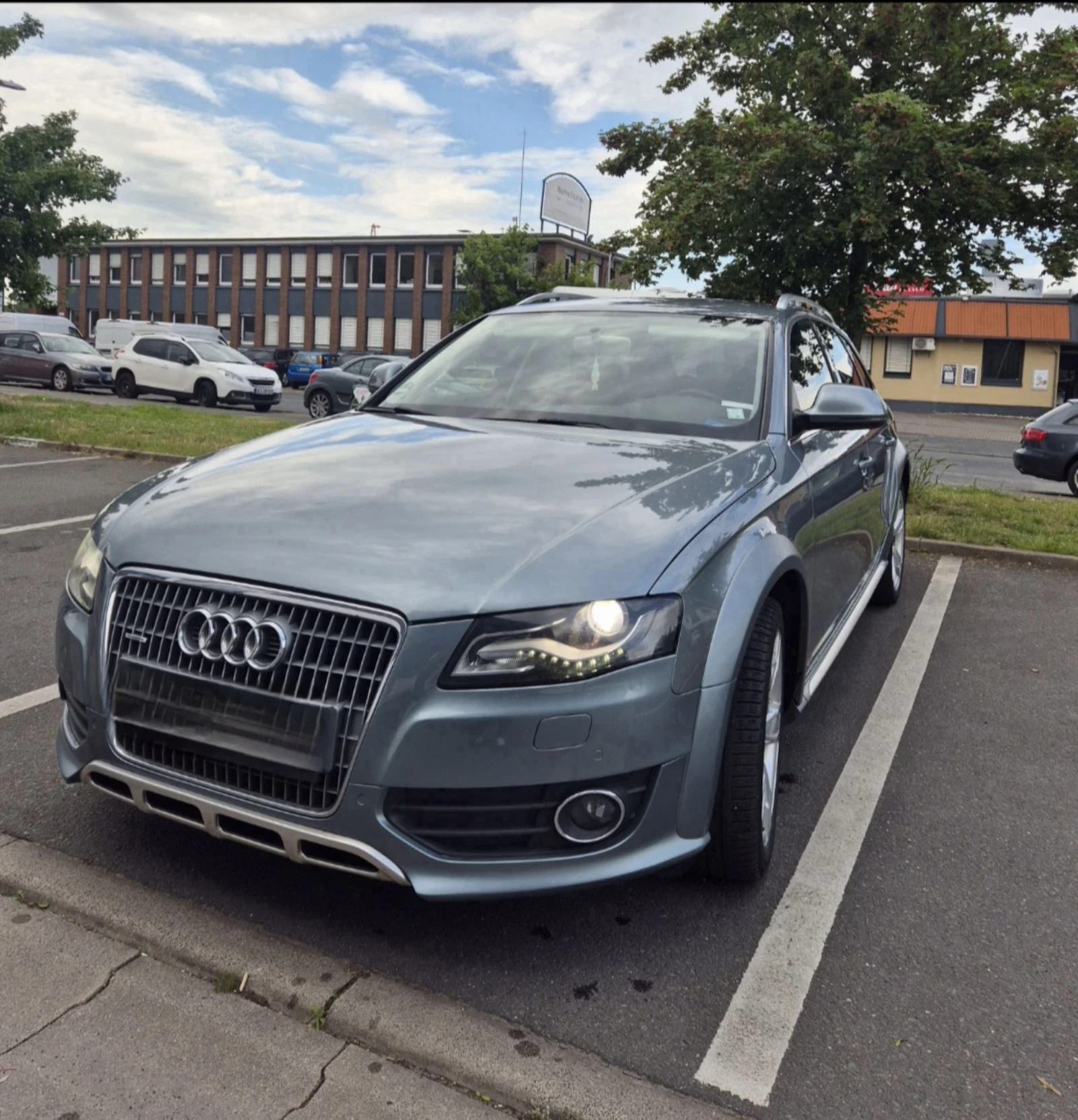 Audi A4 Allroad 3.0TDi, 4x4 Quattro, Bang&Olufsen, Xenon , снимка 1 - Автомобили и джипове - 54557618