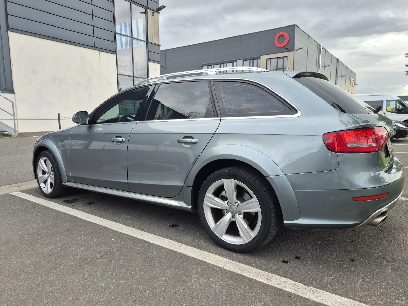 Audi A4 Allroad 3.0TDi, 4x4 Quattro, Bang&Olufsen, Xenon , снимка 8 - Автомобили и джипове - 54557618