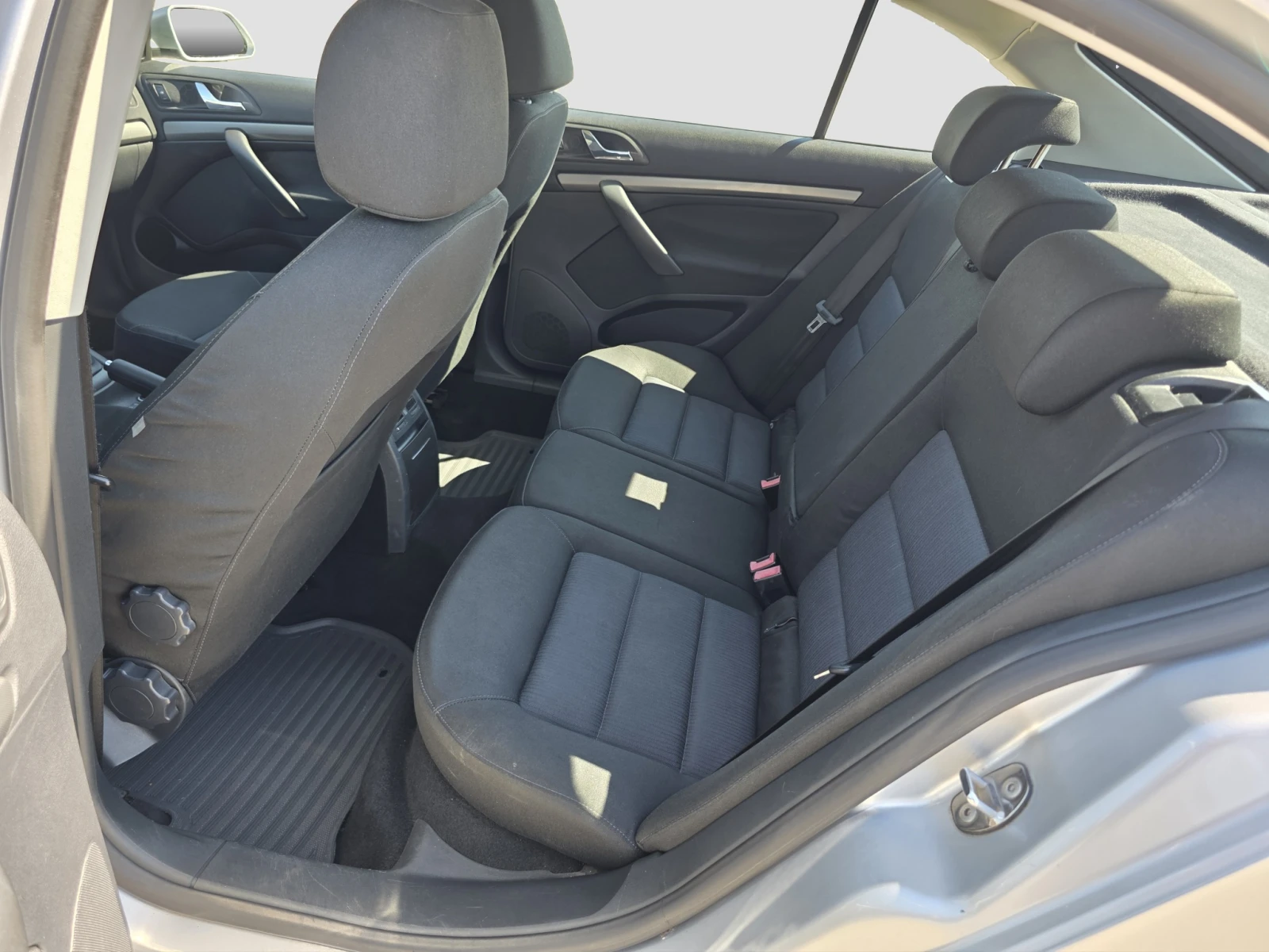 Skoda Octavia 2.0 TDI, снимка 12 - Автомобили и джипове - 54966202