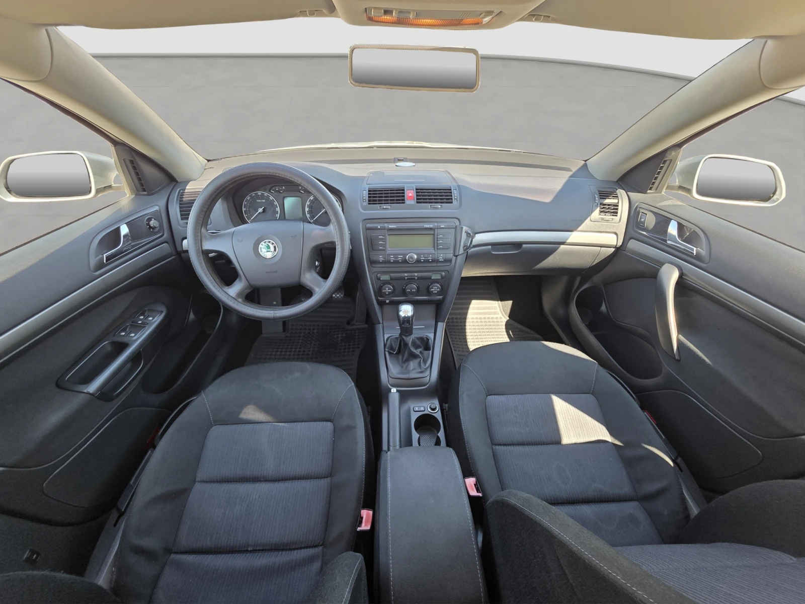 Skoda Octavia 2.0 TDI, снимка 9 - Автомобили и джипове - 54966202