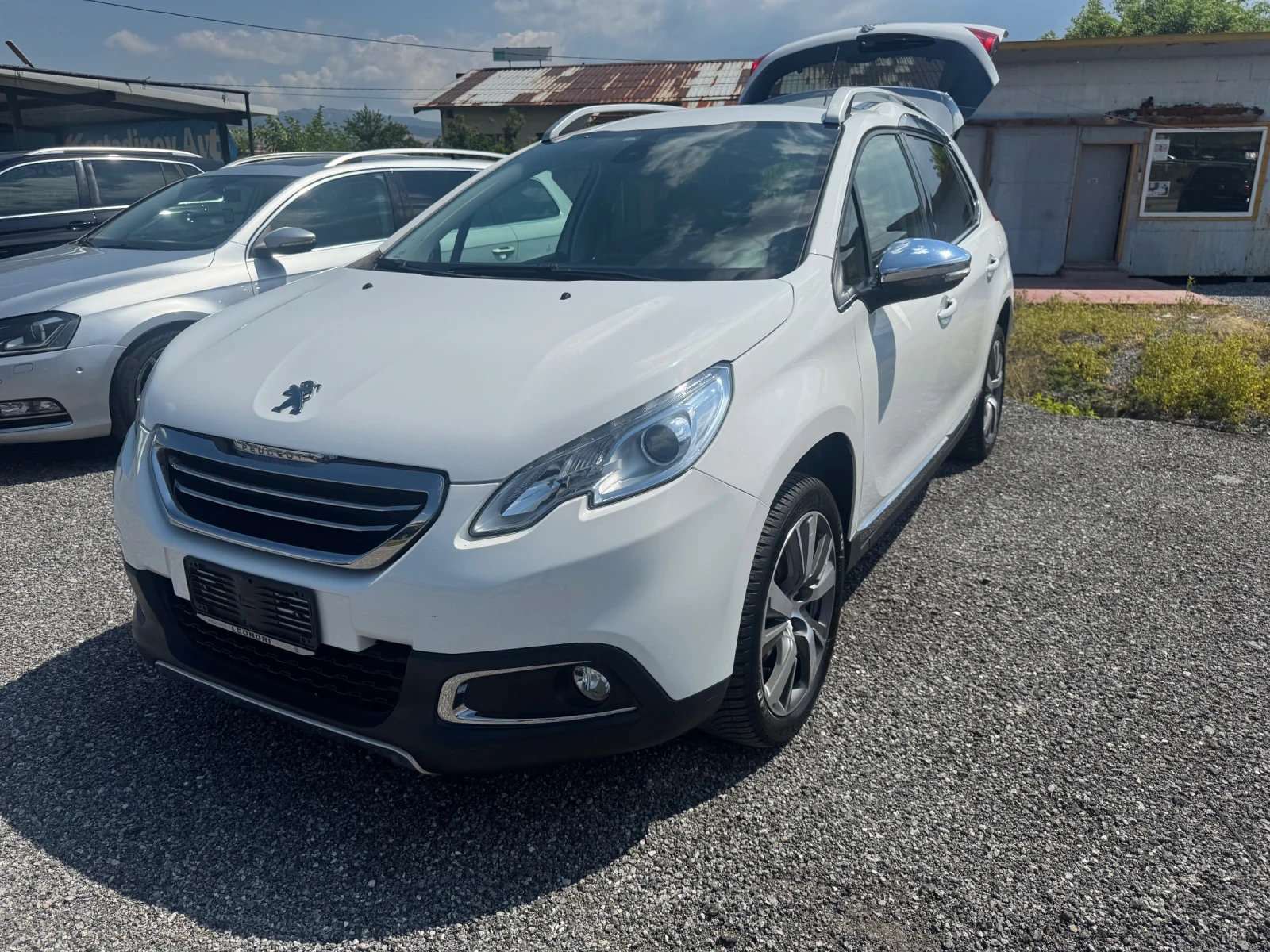 Peugeot 2008, снимка 2 - Автомобили и джипове - 55165530