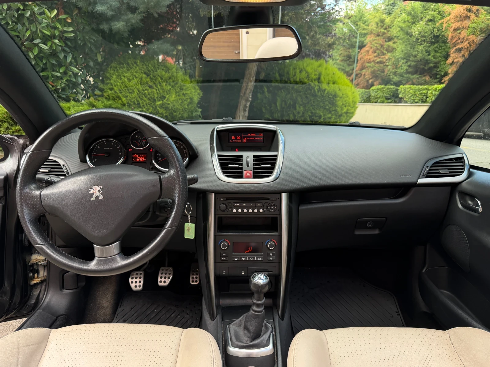 Peugeot 207 CC 1.6 Turbo, 132000 KM УНИКАТ!, снимка 14 - Автомобили и джипове - 55284261