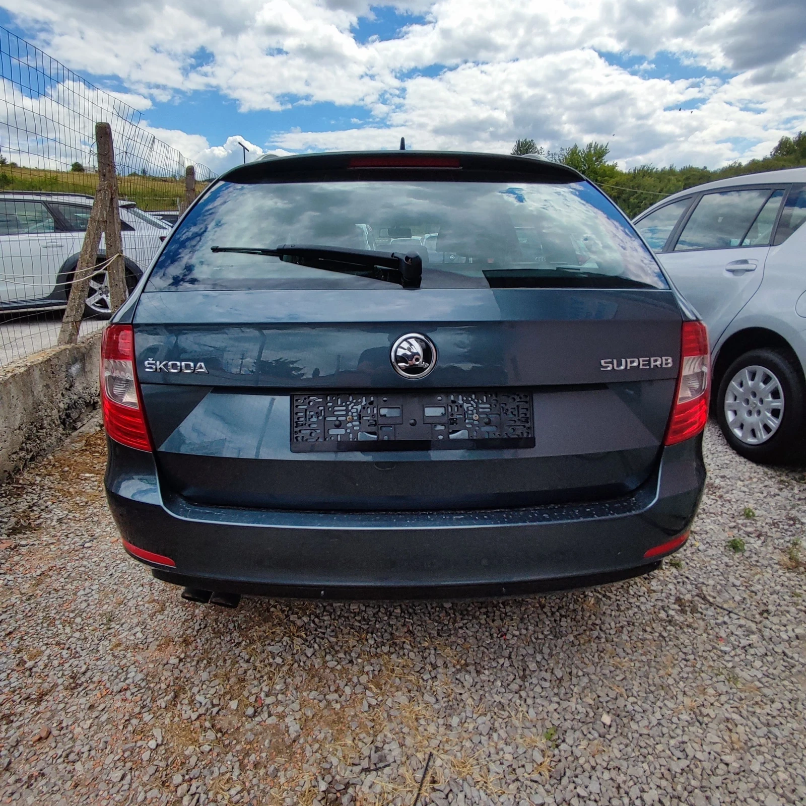 Skoda Superb 2.0 TDI* AVTOMAT* NAVI* 140ks* , снимка 7 - Автомобили и джипове - 55414574