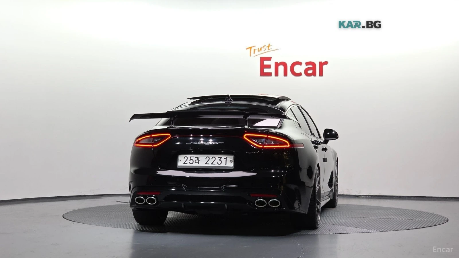 Kia Stinger GT* 3.3* TURBO* DISTRONIC* 360* ПОДГРЕВ* ОБДУХ* , снимка 4 - Автомобили и джипове - 55901981