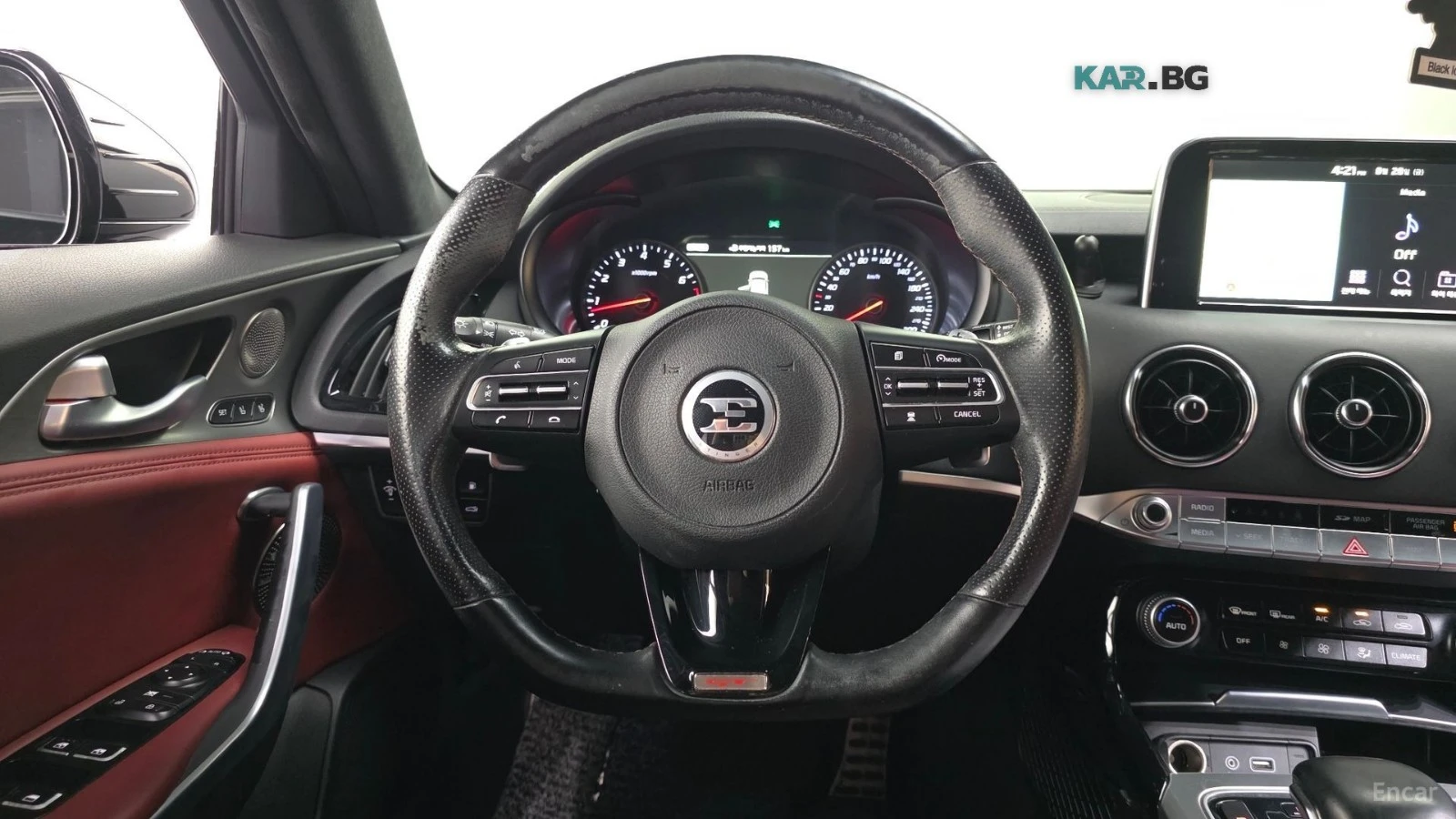 Kia Stinger GT* 3.3* TURBO* DISTRONIC* 360* ПОДГРЕВ* ОБДУХ* , снимка 6 - Автомобили и джипове - 55901981