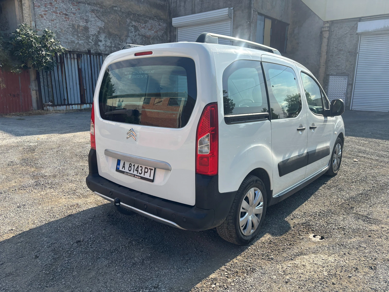 Citroen Berlingo 1.6HDI, снимка 7 - Автомобили и джипове - 55973350