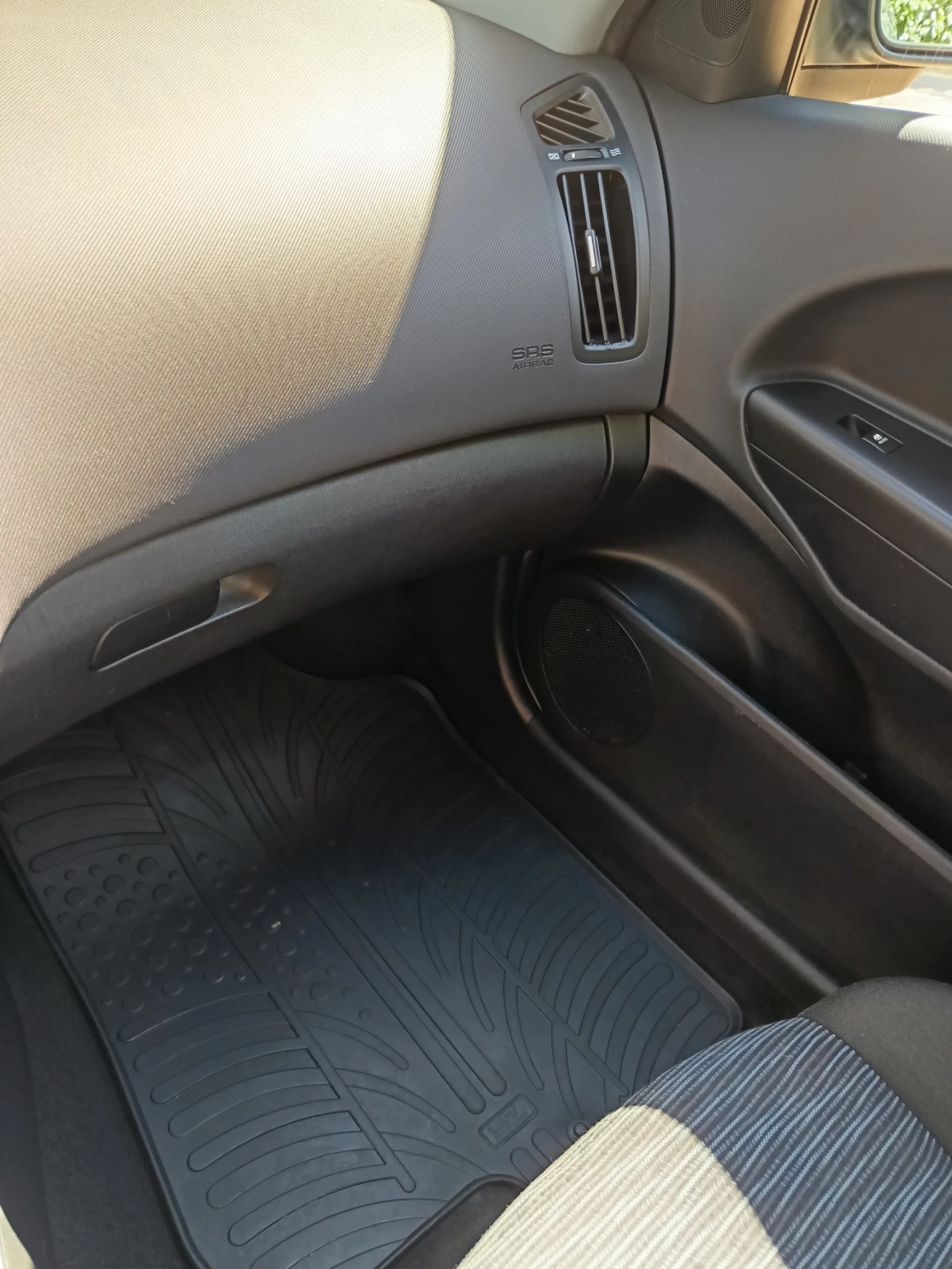 Kia Ceed, снимка 8 - Автомобили и джипове - 56056091