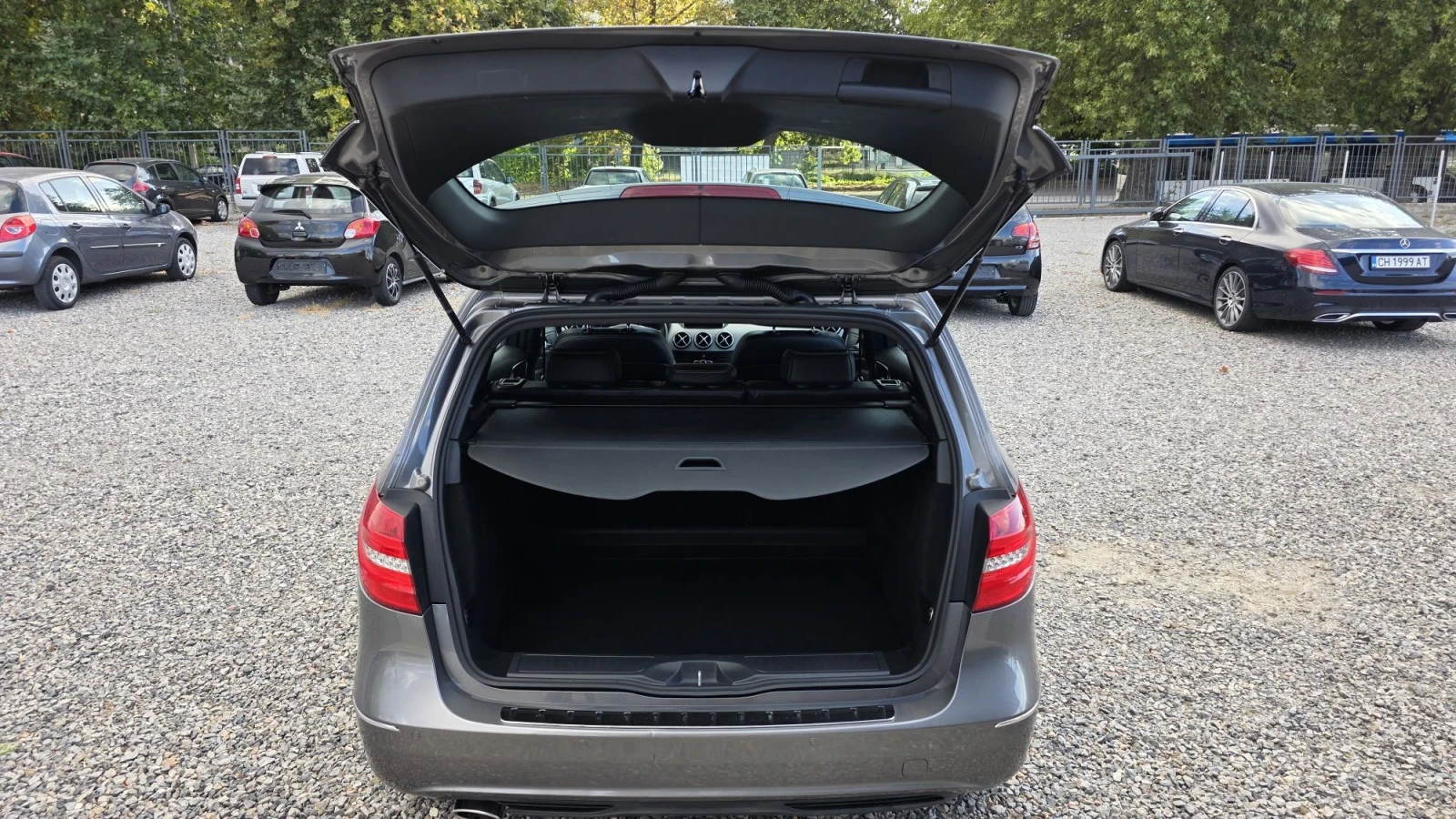 Mercedes-Benz B 180 CDI, снимка 15 - Автомобили и джипове - 56265012