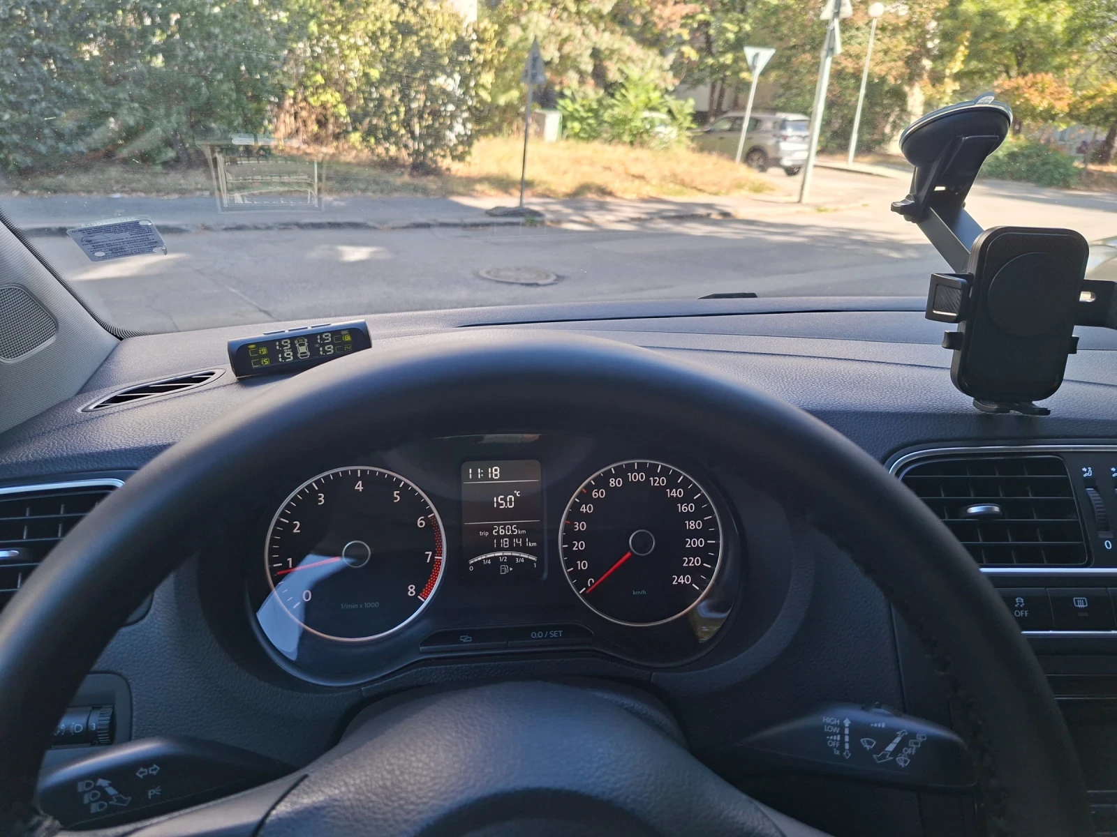 VW Polo 1.2 16v, снимка 8 - Автомобили и джипове - 56449923